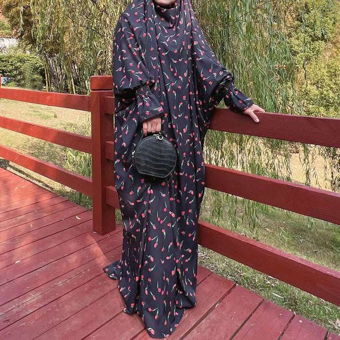 Floral Prayer Jilbab Black