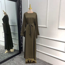 Load image into Gallery viewer, Classic Olive Abaya
