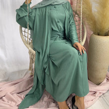 Load image into Gallery viewer, Aqua Rein 3pc Set Abaya
