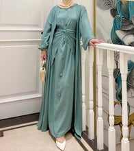 Load image into Gallery viewer, Aqua Rein 3pc Set Abaya
